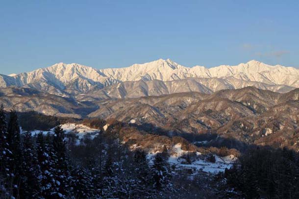 林りん館からの北アルプスライブカメラ