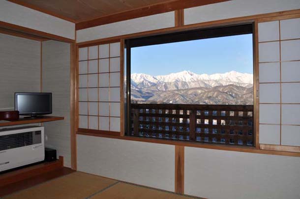 林りん館からの北アルプスライブカメラ